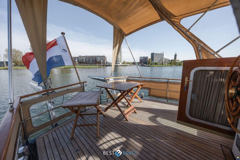 Linssen St. Jozef 1050 Salon AK-L