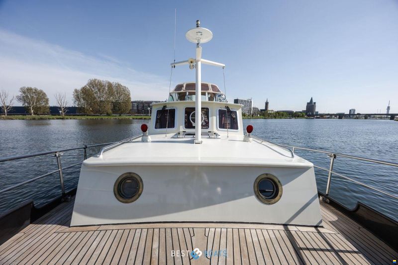 Linssen St. Jozef 1050 Salon AK-L