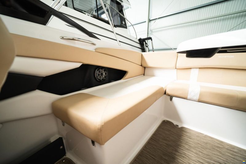 Glastron 240