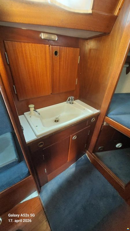 Hallberg-Rassy Mistral 33