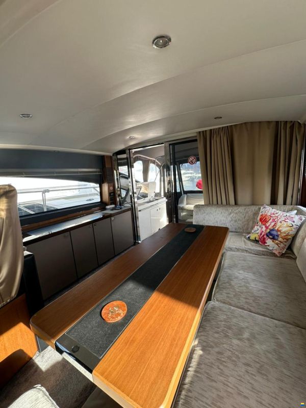 Princess V52 2013-Keen Seller