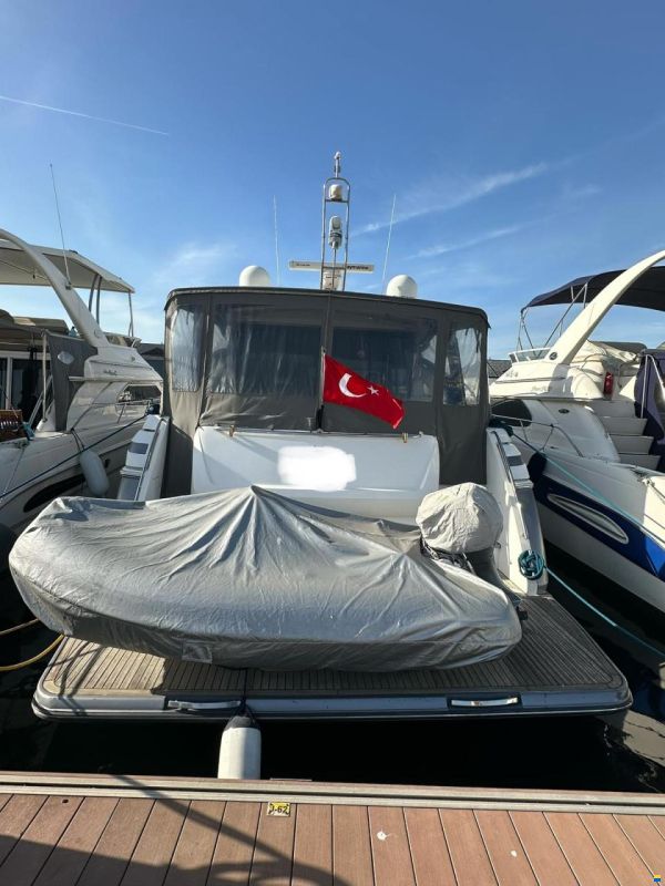 Princess V52 2013-Keen Seller