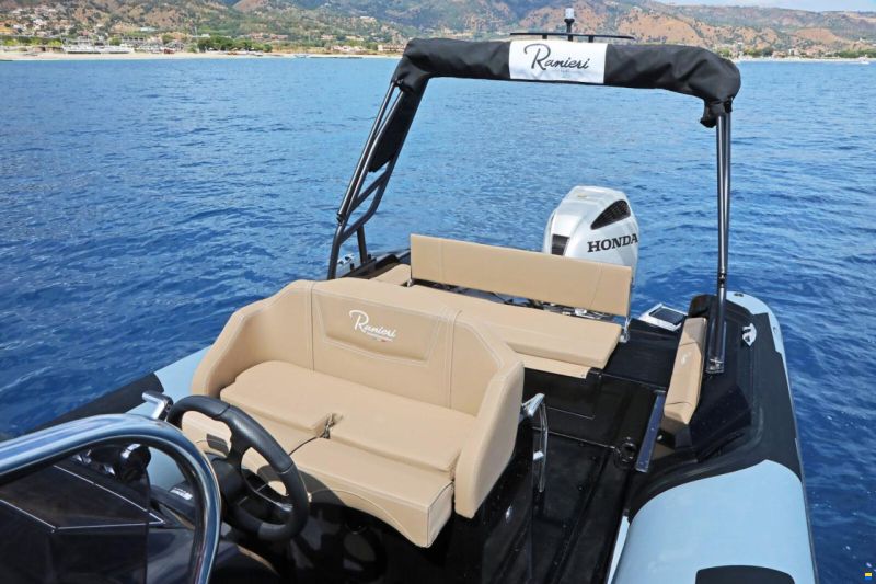 Ranieri Cayman 26 Sport Touring