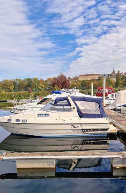 Sealine Confi 28 Family