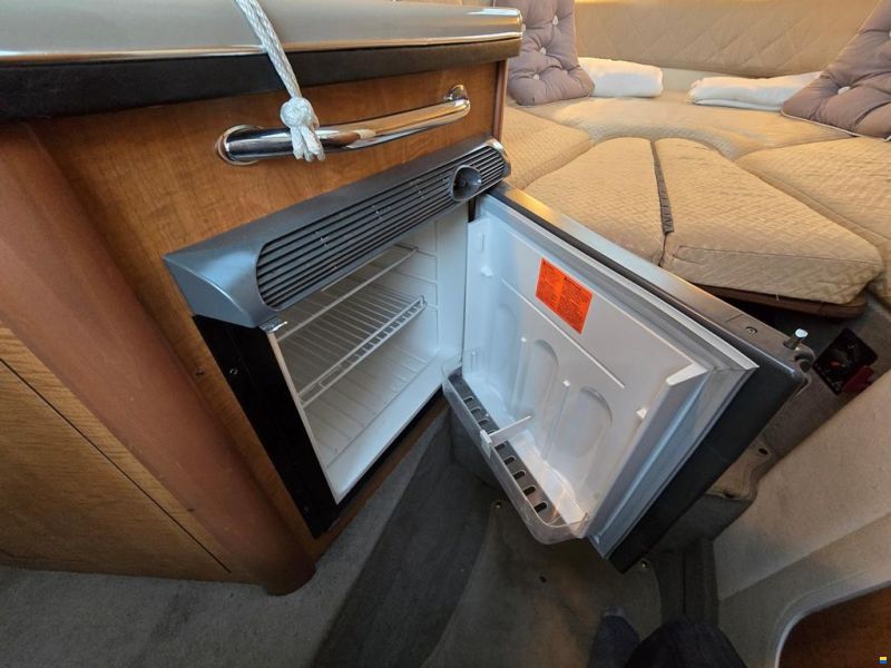 Sea Ray 240 DA Sundancer