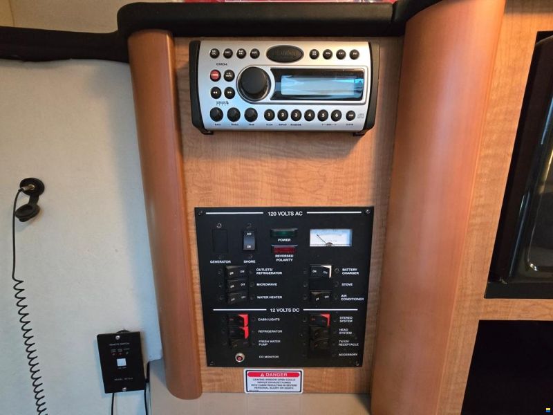 Sea Ray 240 DA Sundancer