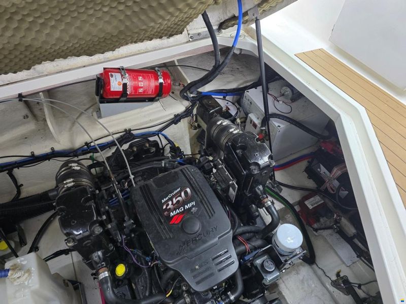 Sea Ray 240 DA Sundancer