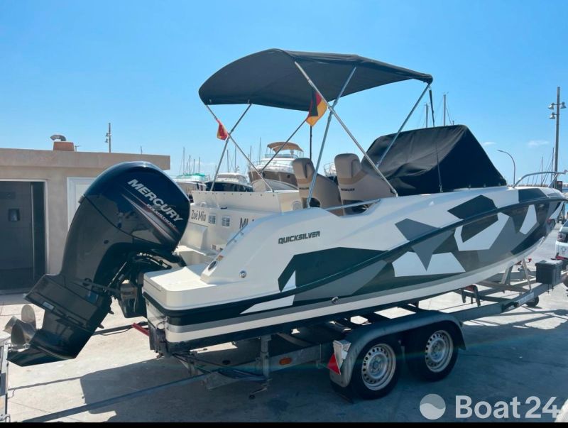 Quicksilver 605 Sundeck
