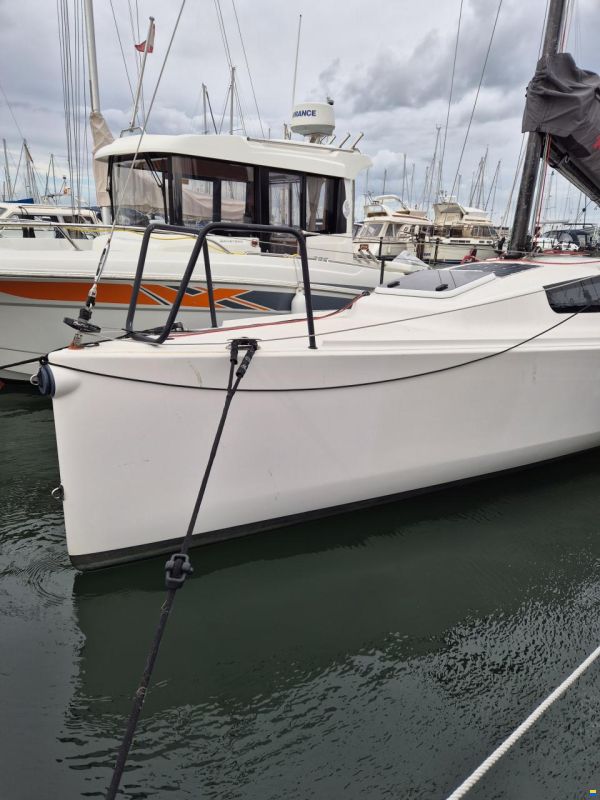 Beneteau First 24 SE