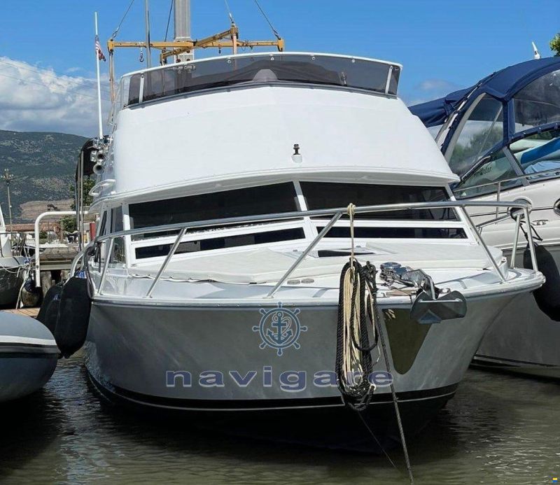 Bertram Yacht 28' SF