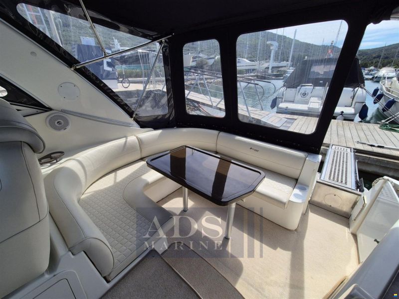 Cruiser Yachts 340 Express