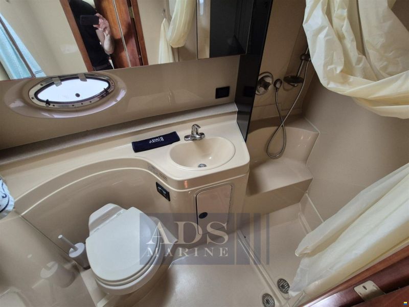 Cruiser Yachts 340 Express