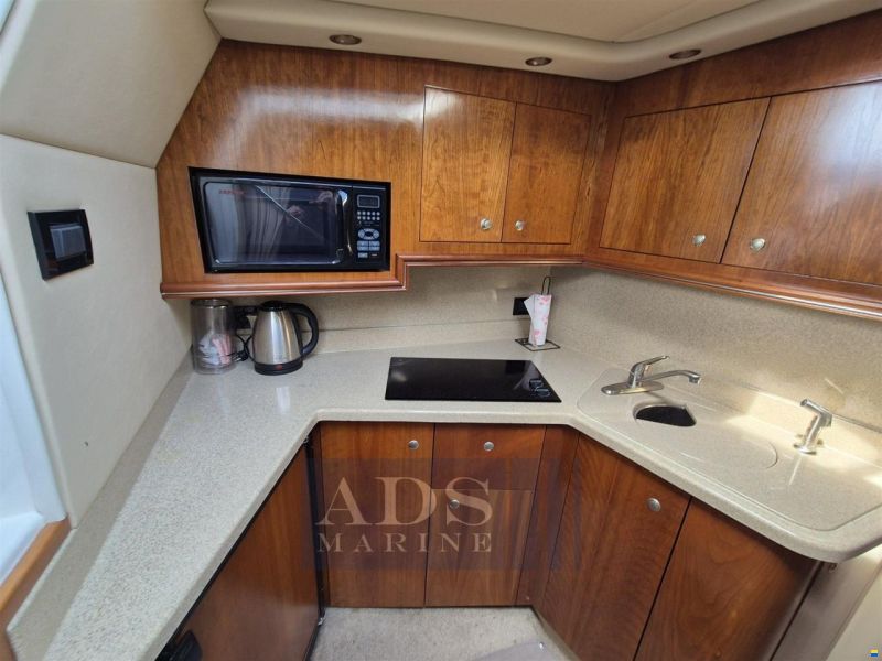Cruiser Yachts 340 Express