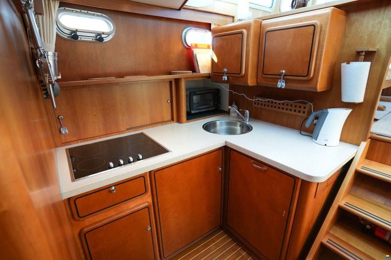 Linssen Grand Sturdy 410 AC Twin