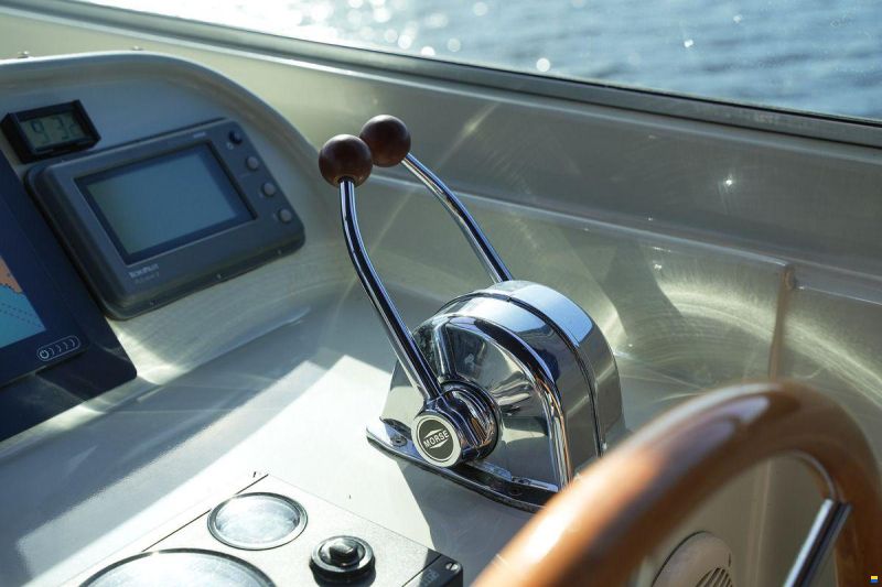 Linssen Grand Sturdy 410 AC Twin