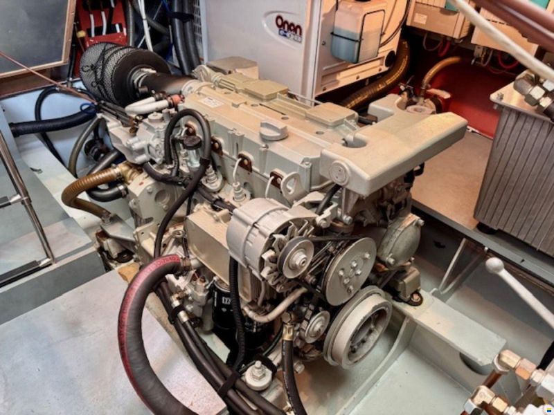 Linssen Grand Sturdy 410 AC Twin