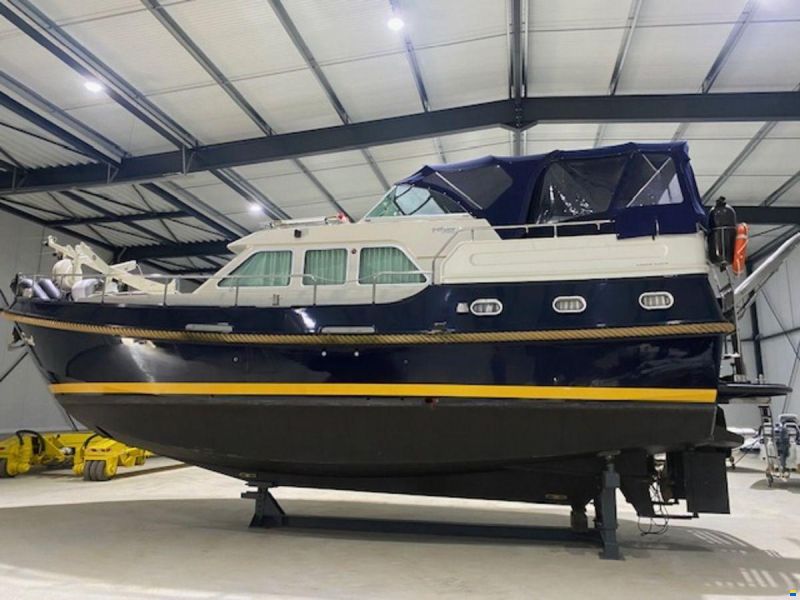Linssen Grand Sturdy 410 AC Twin