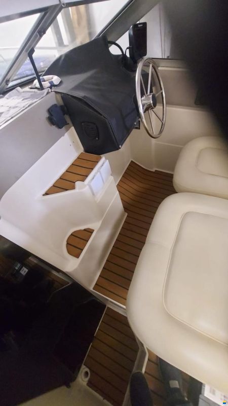 Maxum 2300