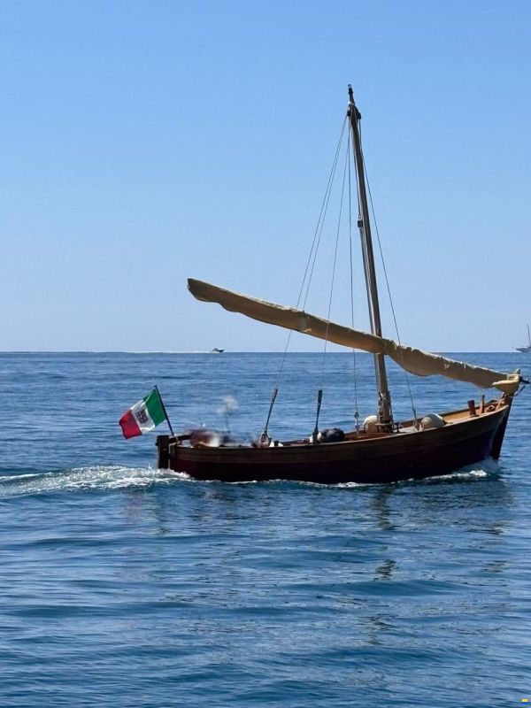 Gozzo a vela latina