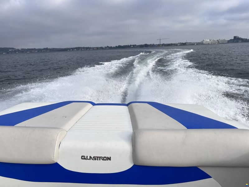 Glastron GT185