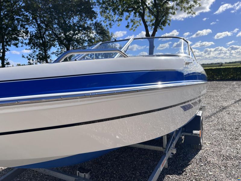 Glastron GT185