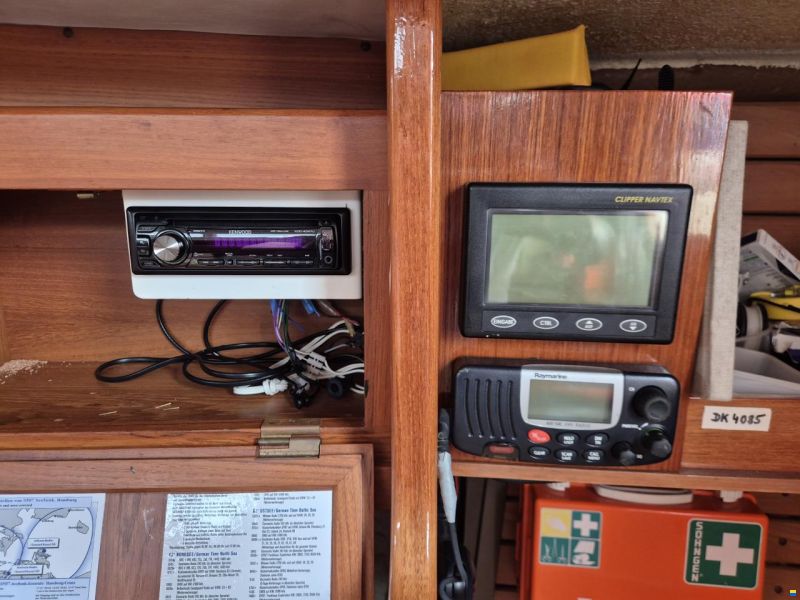 Granada 858