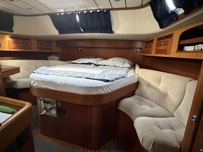 Hallberg-Rassy HR 48