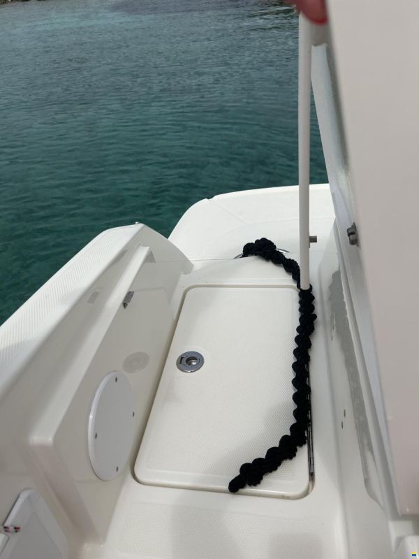 Bayliner VR5 Cuddy