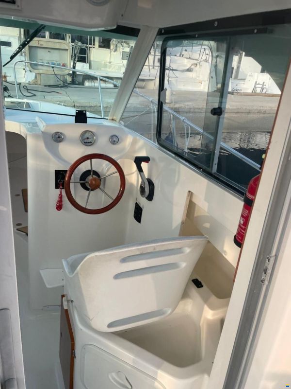 Beneteau Antares 650
