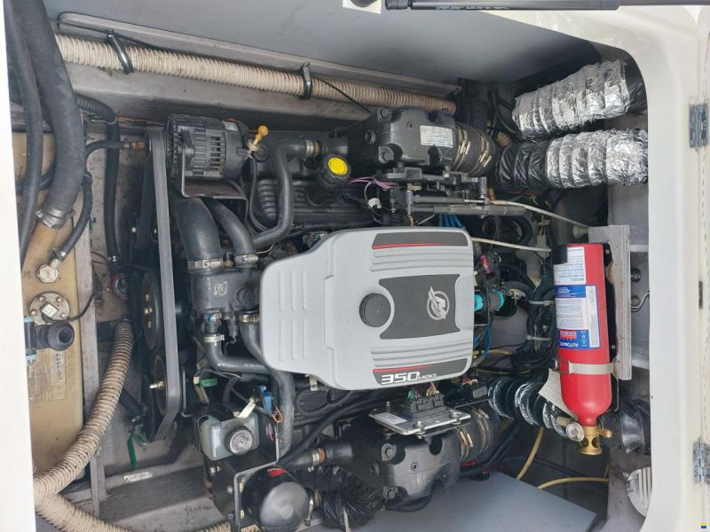 Bayliner 217