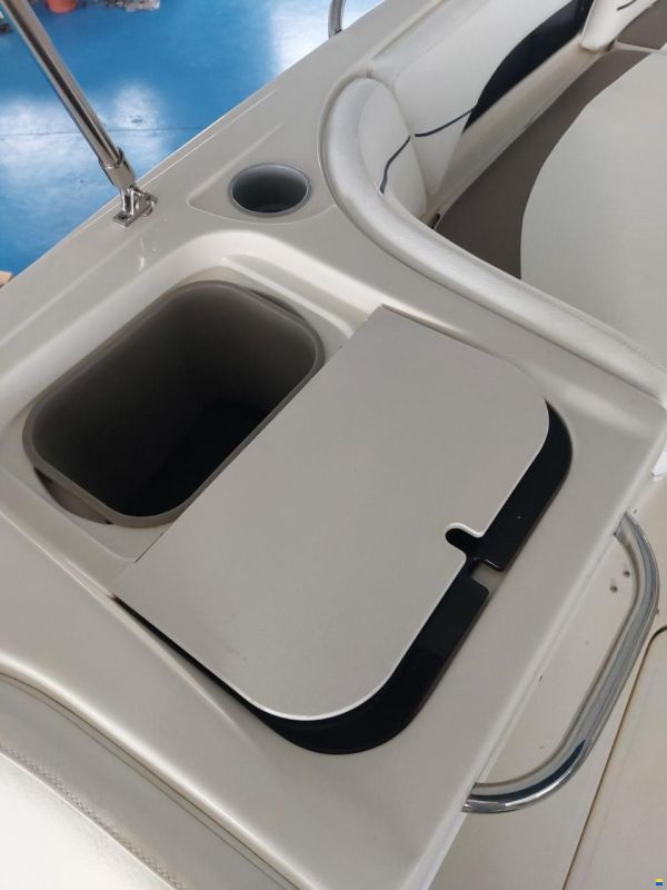 Bayliner 217