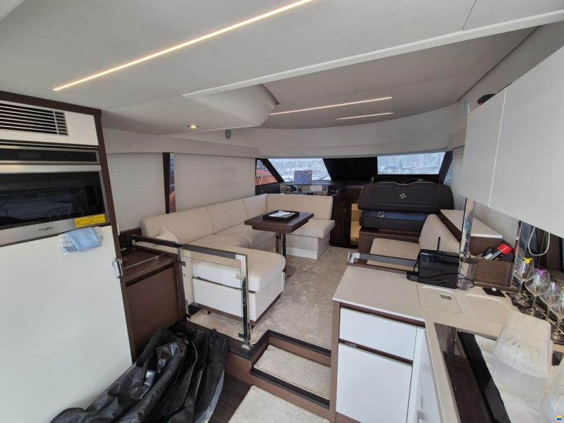 Prestige 460 Fly