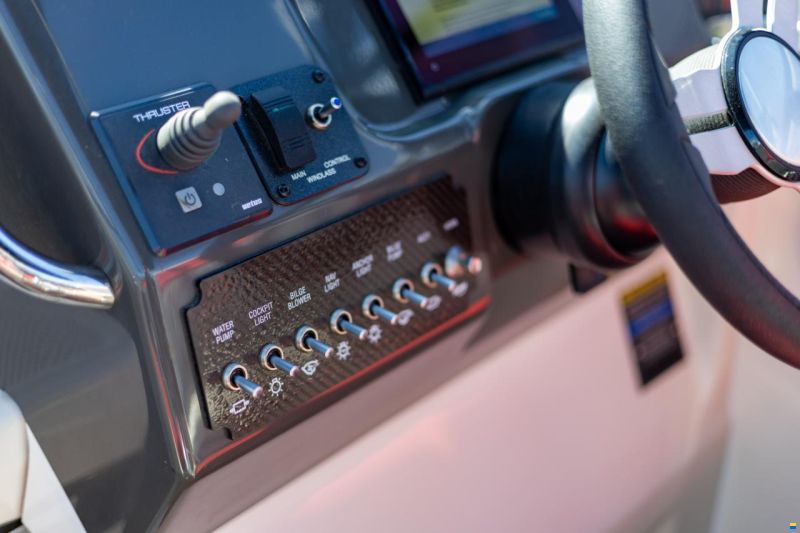Bayliner 742 R Edition