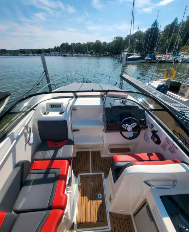 Bayliner 742 R Edition