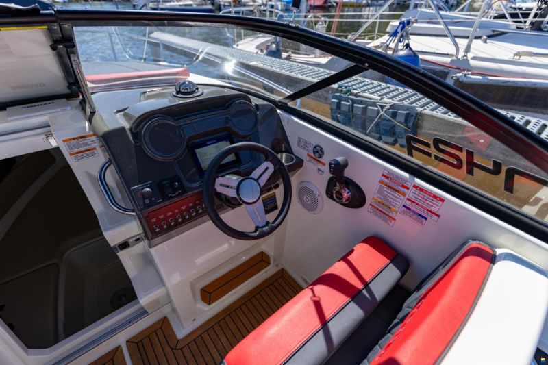 Bayliner 742 R Edition
