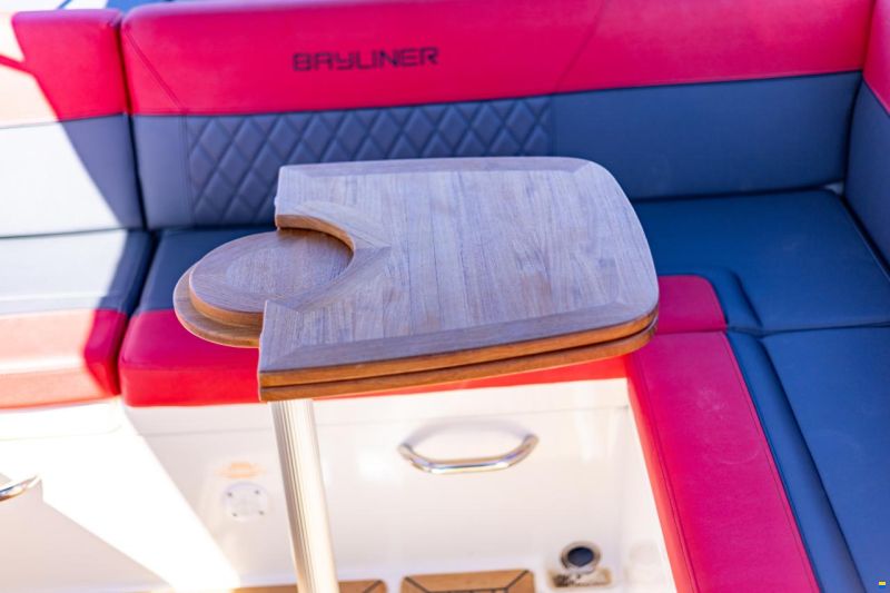 Bayliner 742 R Edition