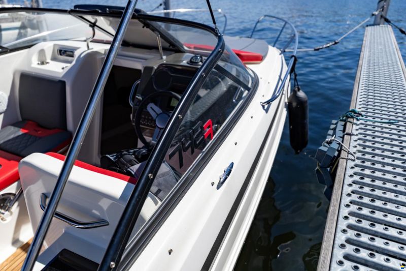 Bayliner 742 R Edition