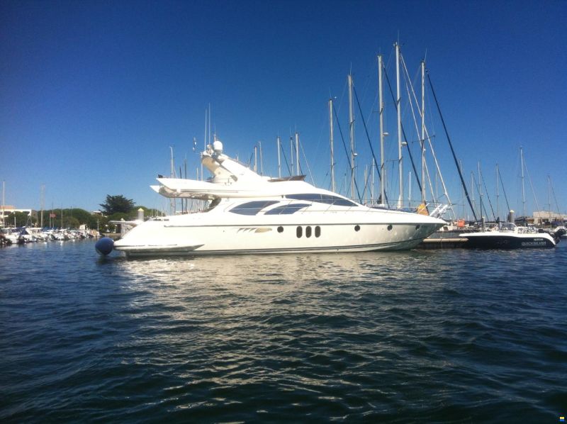 Azimut 62 FLY
