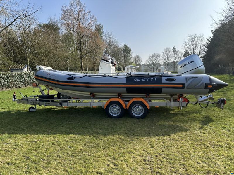 Zodiac 650 Pro-open