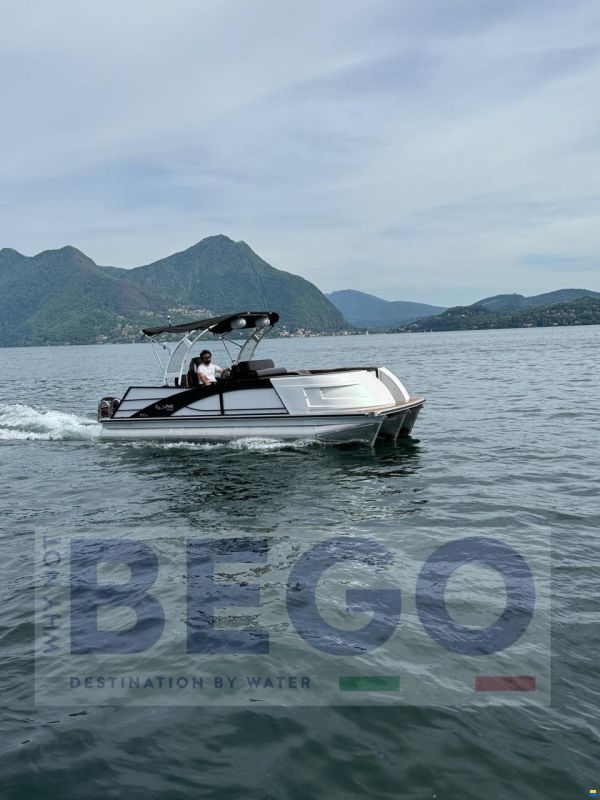 Old Lake Marine PONTOON SENZA PATENTE
