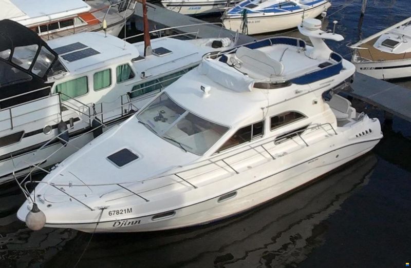 Sealine F330 Statesman