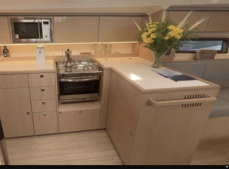 Bavaria C42