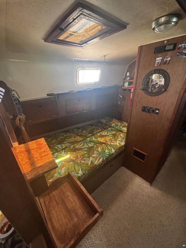 Morgan 40 Cruising Ketch