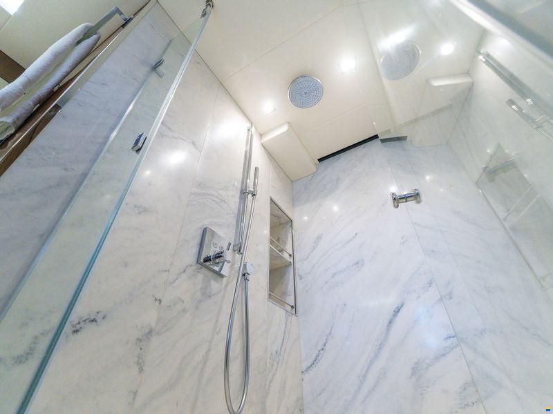 Sunseeker 86 Yacht