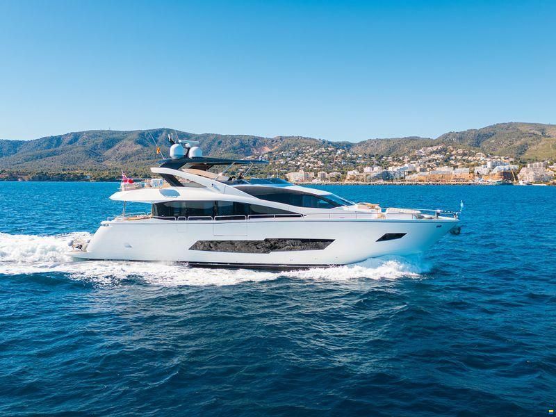 Sunseeker 86 Yacht