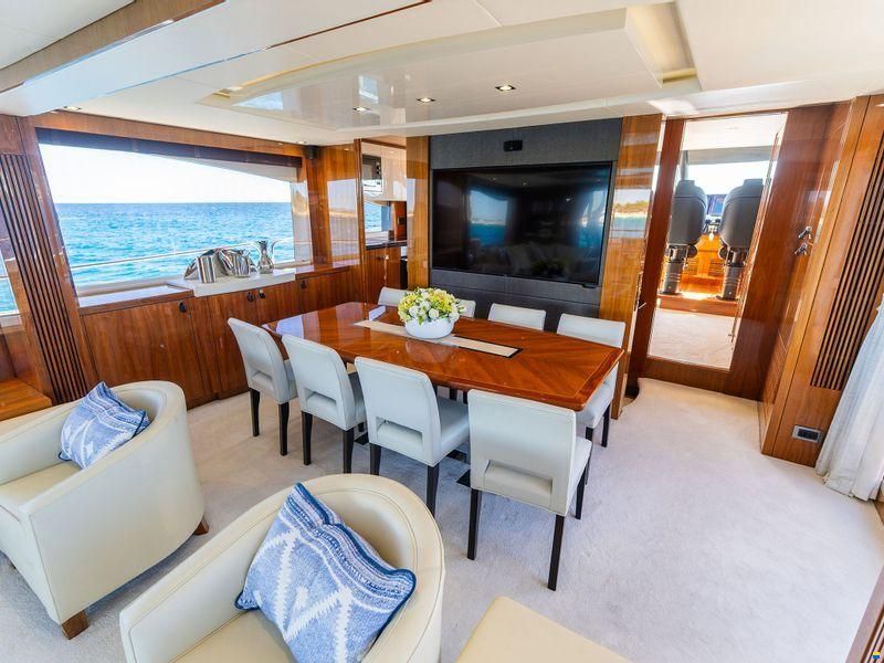 Sunseeker 86 Yacht