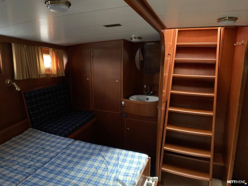 Alm De Alm Trawler