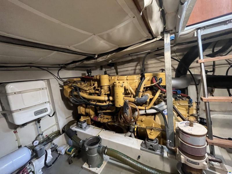 Ferretti 43