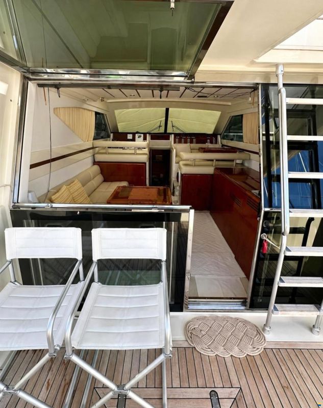 Ferretti 43