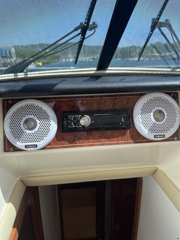 Ferretti 43